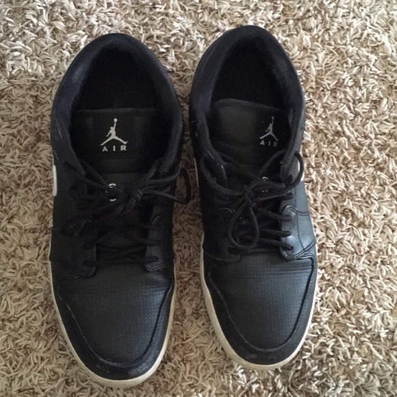 Men’s Nike Air Jordan - Picture 2 of 4